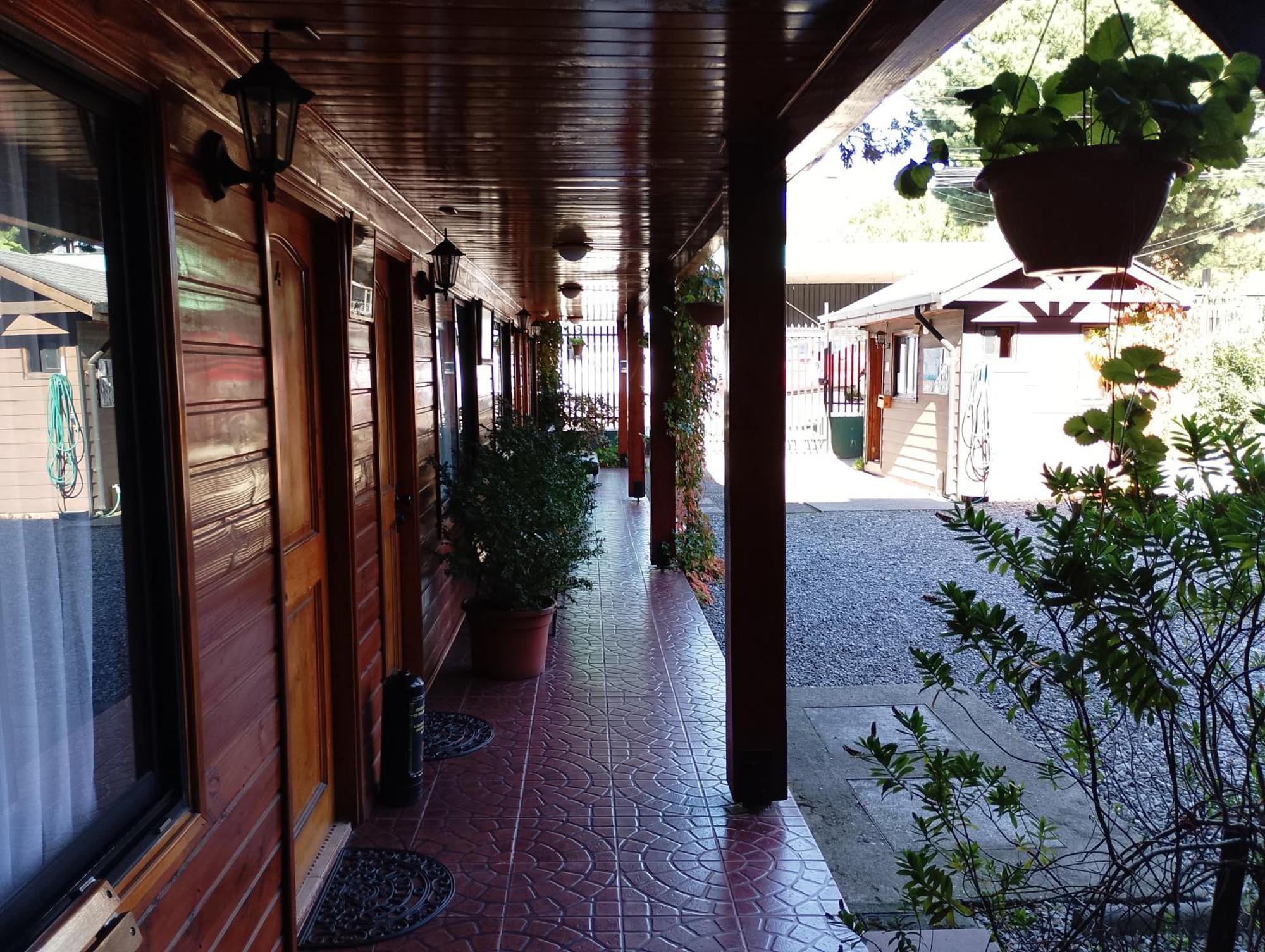 Apart-Hotel Colonia-Koenigsberg Estacionamiento Deptos Completos Ubicado En El Centro De Valdivia Aire Acondicionado Exterior foto